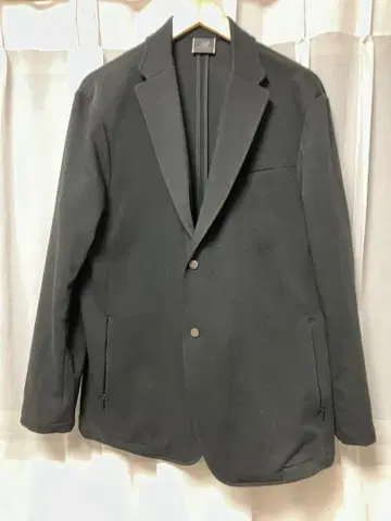 New Balance 테일러드 자켓 L 블랙