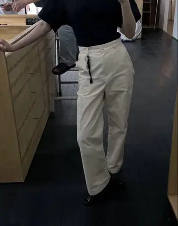 OHOTORO 아이보리 카고 팬츠