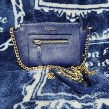 FURLA 네이비 미니 숄더백