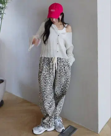 Light 시어 랜덤 RIB 숏 가디건