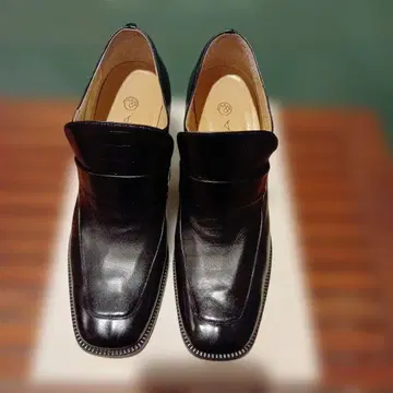 MOGA 펌프스 23.5cm