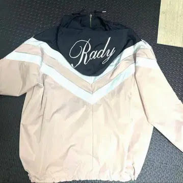 새상품급 Rady 후드티 바스락