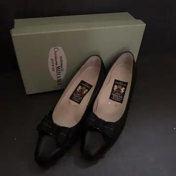 MIHAMA 블랙 리본 펌프스 23cm