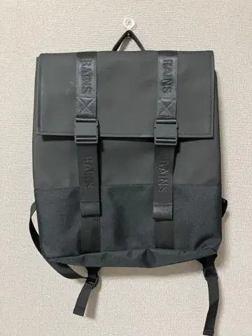 블랙 플랩식 백팩
