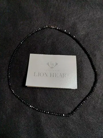 LION HEART 블랙 스피넬 목걸이