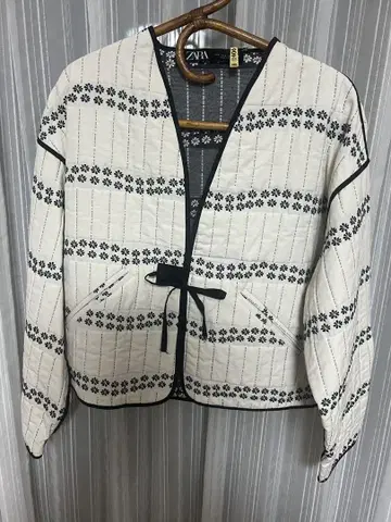 새상품급 ZARA 여성용 퀼트 자켓 S