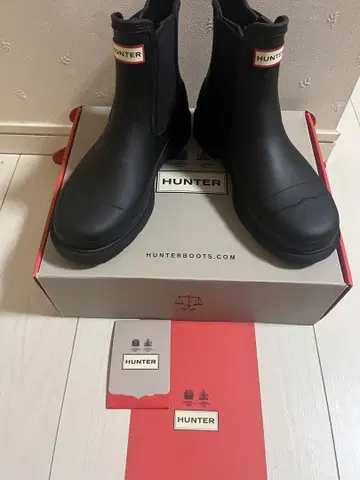 HUNTER 블랙 앵클 레인부츠