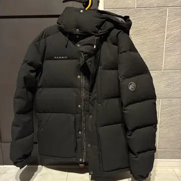 MAMMUT 블랙 다운 자켓 L (2024년 구매 5회 착용)