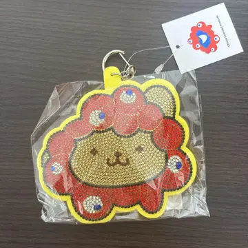 오사카 만박 산리오 변신 반짝이 가죽 키링 폼폼푸딩