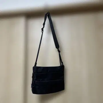 FCE 블랙 사코슈 백
