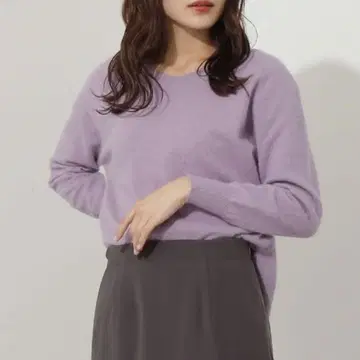 내추럴 뷰티 베이직 폭스 혼방 울 V넥 니트