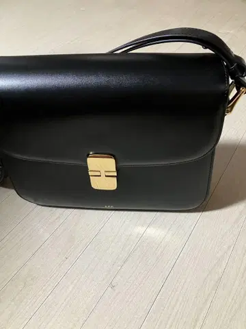 A.P.C 숄더백 Grace