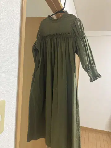 올리브 그린 프릴 롱 원피스