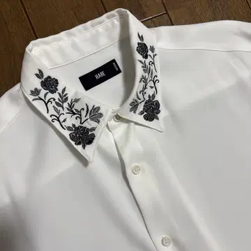 HARE 오샤레 자수 셔츠