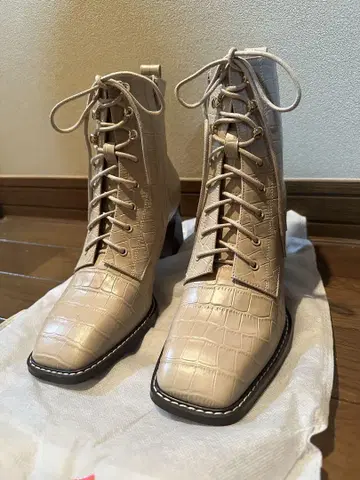 NICAL  베이지 크로커다일풍 부츠