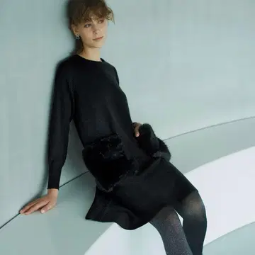 유니버설 뮤즈 퍼 니트 원피스