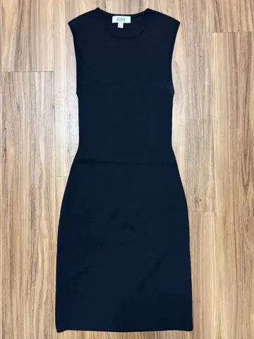 COS 원피스 드레스 타이트 원피스 새상품급 파티 슬리브리스