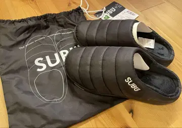 새상품 SUBU 블랙 샌들 사이즈 2
