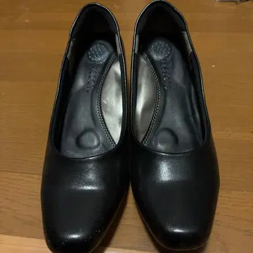 블랙 가죽 펌프스 24.5cm EEE