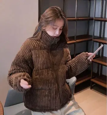 브라운 코듀로이 다운 자켓 하이넥