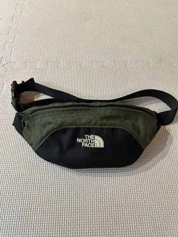THE NORTH FACE 바디백 올리브/블랙