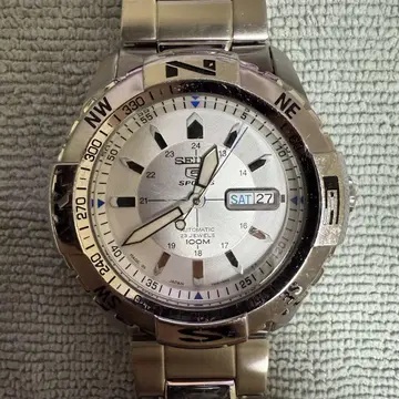 세이코 5스포츠 5스포츠 세이코 손목시계 뒷면 투명