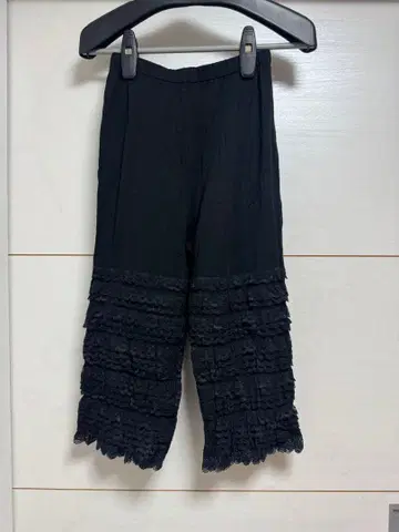 사에라 히스쿠로네 프릴 레이스 블랙 레깅스 스패츠 새상품급