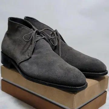 다케오 키쿠치 처카 부츠