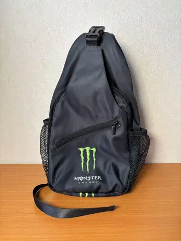 MONSTER ENERGY 바디백 블랙