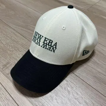 NEW ERA 9FORTY 캡 아이보리/블랙