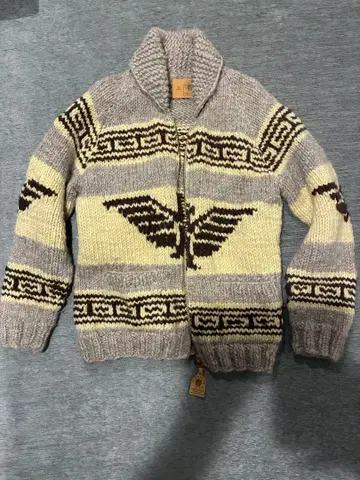 CANADIAN SWEATER 이글 모티브 가디건 스웨터
