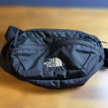 THE NORTH FACE NM72350X 바디백 블랙