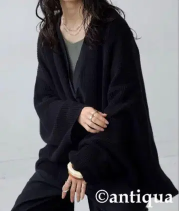안티카 antiqua 돌먼 니트 가디건 블랙 완판템 BLACK