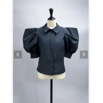 셰리에 레어 새상품급 포인티드 블라우스 셔츠 블랙 오샤레