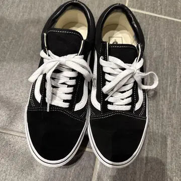 VANS 블랙 스니커즈