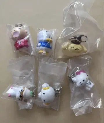 산리오 캐릭터즈 나리키리만 메지루시 액세서리 6개 세트