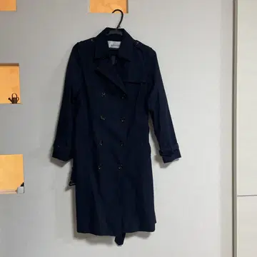 네이비 트렌치코트 더블 브레스트