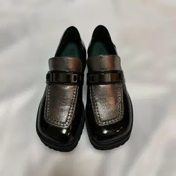 우라하마 아리사 * Au BANNISTER 콜라보 오블리크 투 로퍼