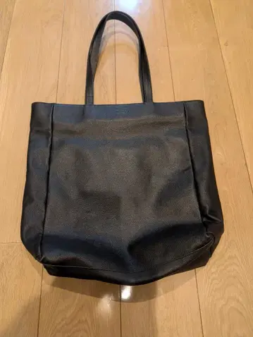 그린 레이블 릴랙싱 토트백 블랙