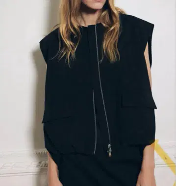 ZARA 오버 사이즈 볼륨 베스트