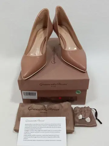 새상품 GIANVITO ROSSI 펌프스 38
