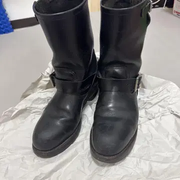 레드윙 2268 엔지니어 부츠
