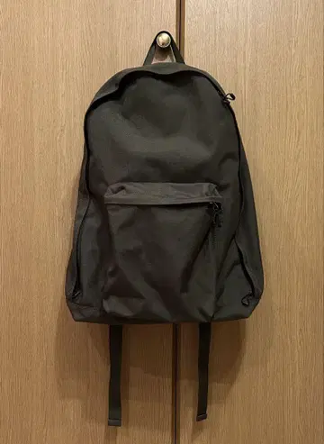 DESCENTE 카키 백팩 DHAQJA04
