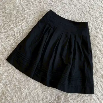 Aylesbury 레이스 자수 플리츠 플레어 스커트