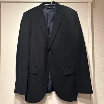 [ 가격 인하 ] UNIQLO +J 블랙 M 사이즈 자켓