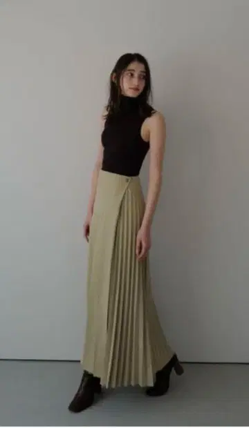 maison celon unbalance pleats long sk