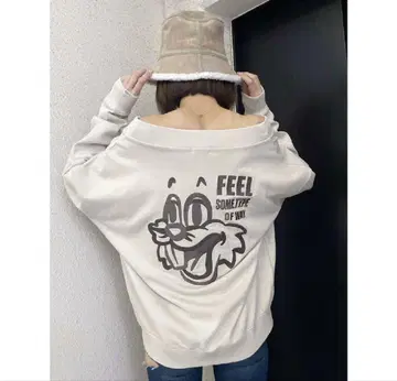 GYDA FEEL BUNNY V넥 맨투맨