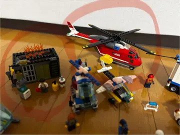 LEGO City 사륜 배기와 트레일러 + 소방 헬리콥터 + 헬리콥터