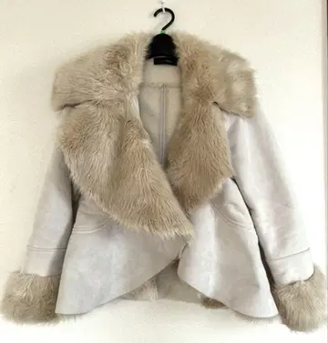 페이크 무스탕 코트 숏코트 아우터 베이지 프리 사이즈