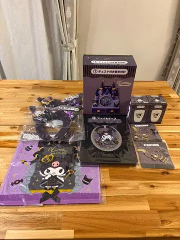 쿠로미 20th Anniversary 서랍형 탁상 시계, 외